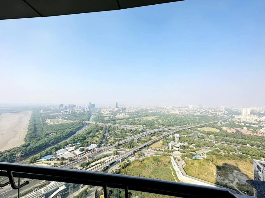 Cloud Stay@41St Floor โนอิดา ภายนอก รูปภาพ